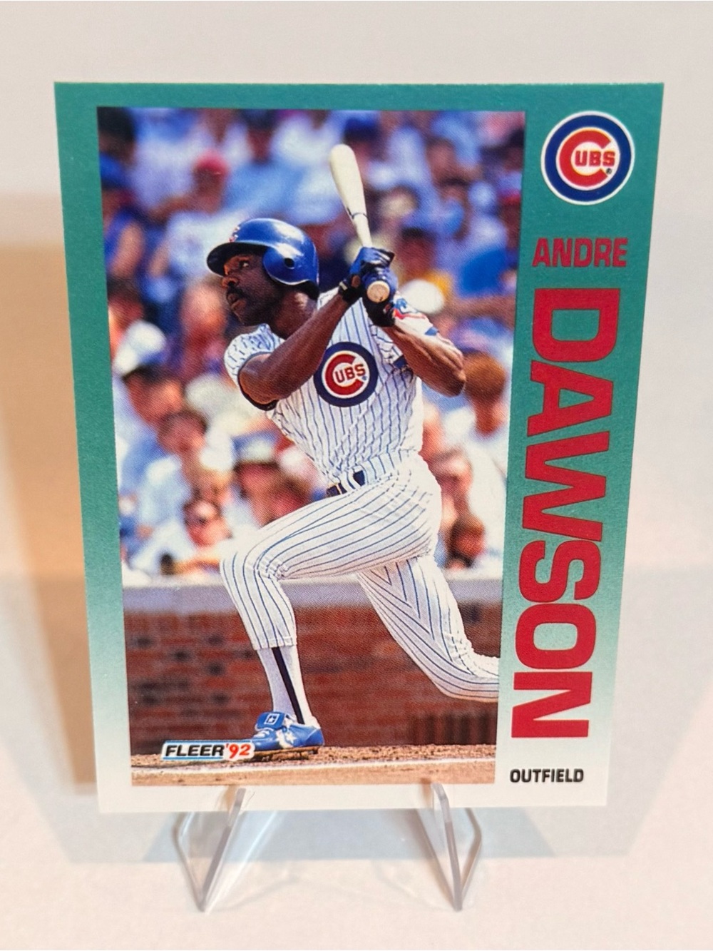 1992 Fleer Corp # 379 Andre Dawson Chicago Cubs Baseball Card - Teal/Red Accent